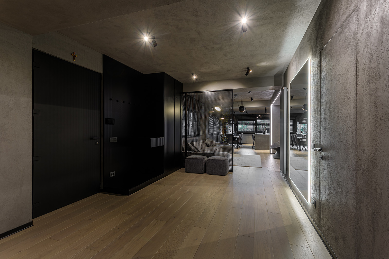 MG House — view 5