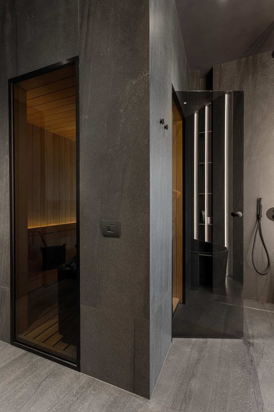 MG House — view 21